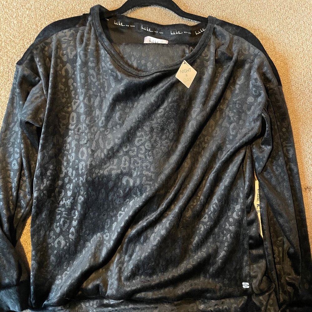 Nicole Miller Black  2 piece Lounge Set NWT Small